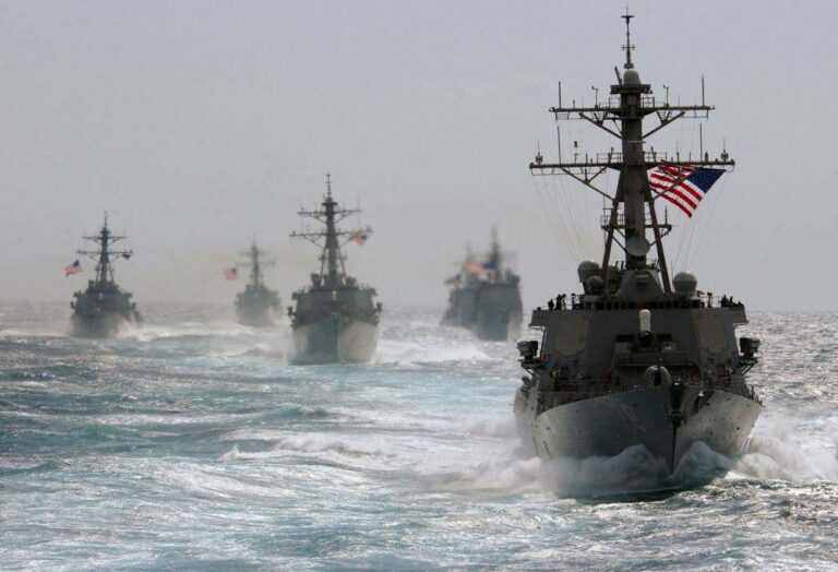 Destroyers du type Arleigh Burke (© US NAVY via Mer Et Marine)